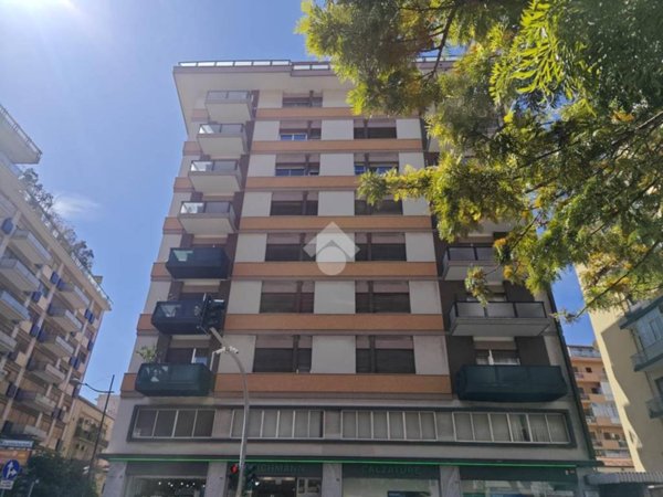 appartamento in vendita a Palermo in zona Politeama