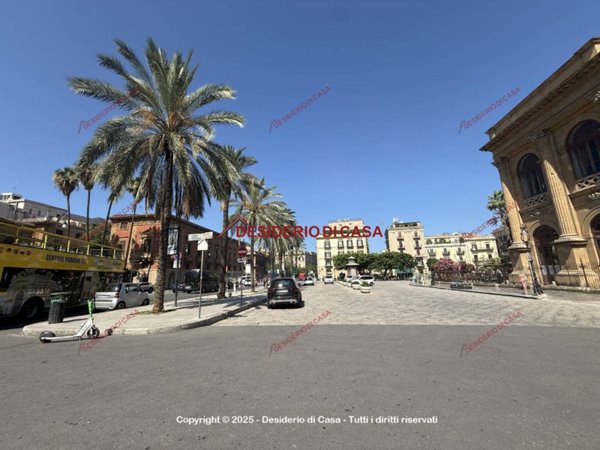 appartamento in vendita a Palermo in zona Centro storico