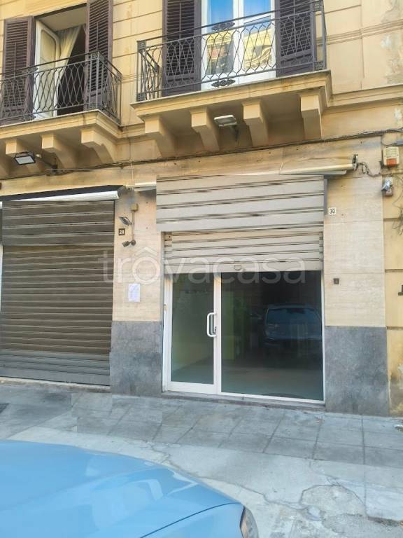 quadrivano in vendita a Palermo in zona Politeama
