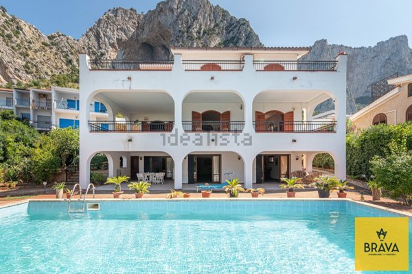 casa indipendente in vendita a Palermo in zona Addaura