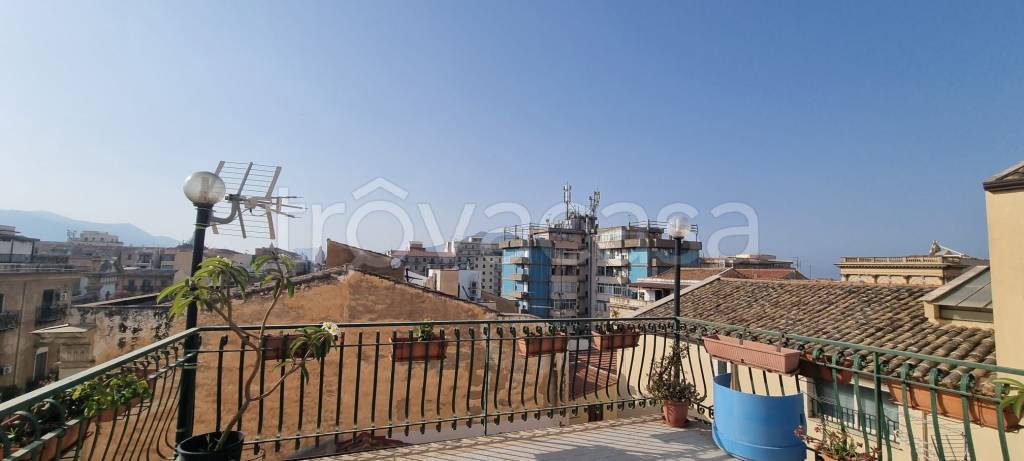 appartamento in vendita a Palermo in zona Oreto