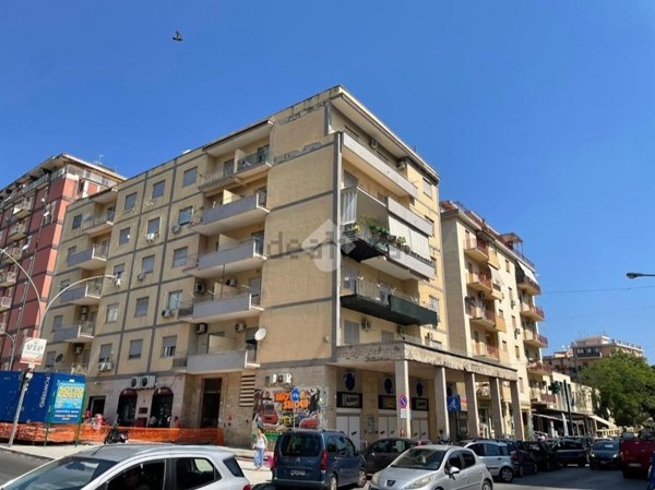 appartamento in vendita a Palermo in zona Montegrappa / Santa Rosalia