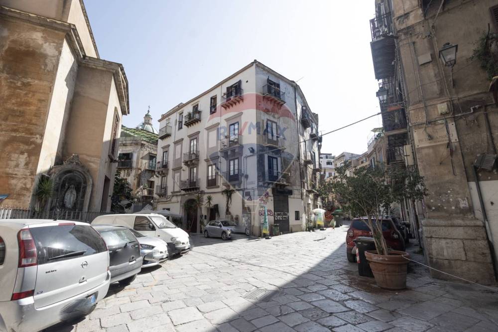 appartamento in vendita a Palermo in zona Centro storico