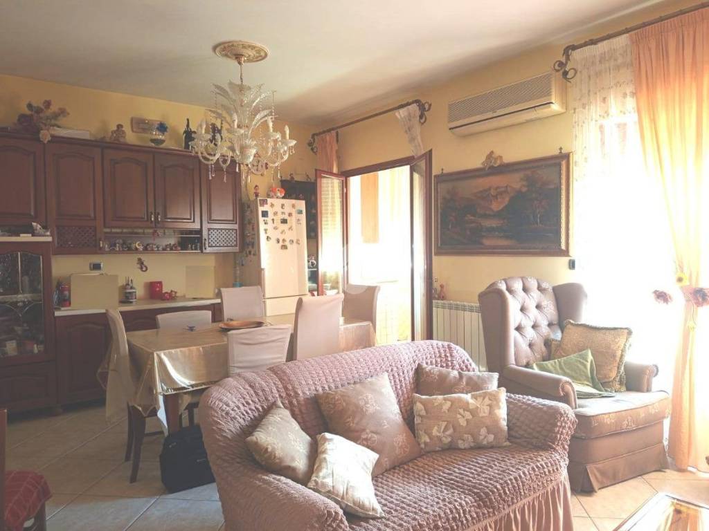 appartamento in vendita a Palermo in zona Montegrappa / Santa Rosalia
