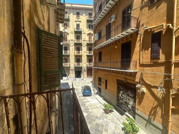 appartamento in vendita a Palermo in zona Centro storico