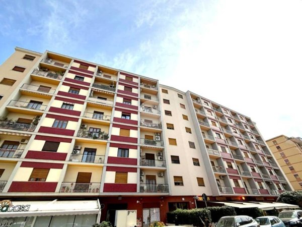 appartamento in vendita a Palermo in zona Malaspina/Palagonia