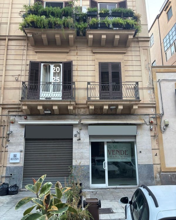 trivano in vendita a Palermo in zona Politeama