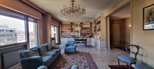 appartamento in vendita a Palermo in zona Libertà