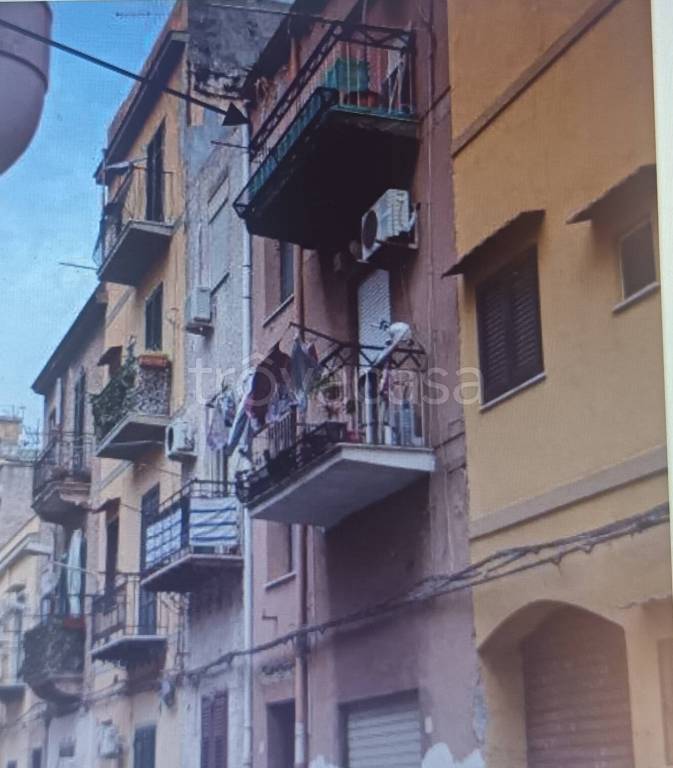 appartamento in vendita a Palermo in zona Centro storico