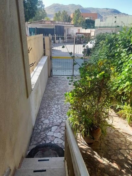 appartamento in vendita a Palermo in zona Baida