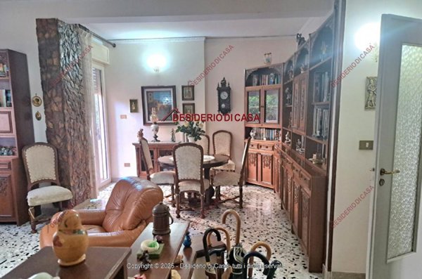 appartamento in vendita a Palermo in zona Montegrappa / Santa Rosalia