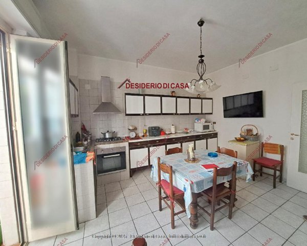 appartamento in vendita a Palermo in zona Montegrappa / Santa Rosalia