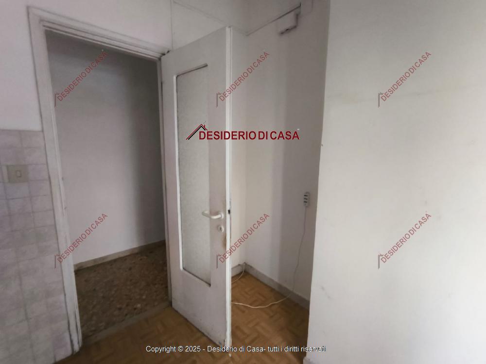 appartamento in vendita a Palermo in zona Politeama