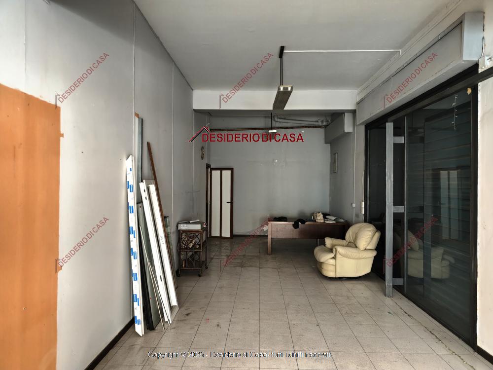 negozio in vendita a Palermo in zona Libertà