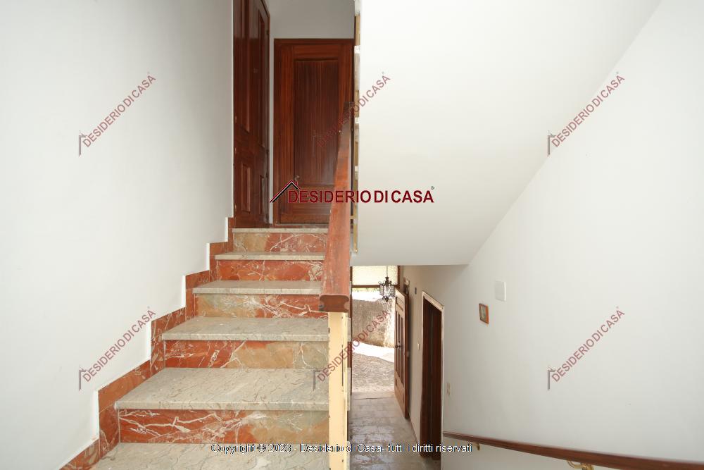 casa indipendente in vendita a Palermo in zona Borgo Nuovo