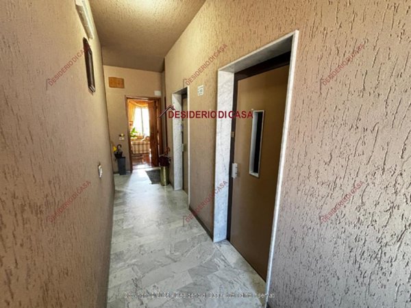 appartamento in vendita a Palermo in zona Malaspina/Palagonia