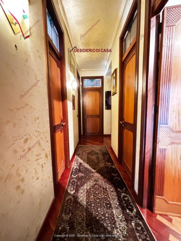 appartamento in vendita a Palermo in zona Malaspina/Palagonia