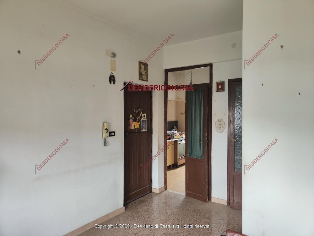appartamento in vendita a Palermo in zona Montegrappa / Santa Rosalia