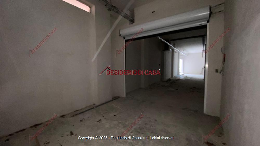 negozio in vendita a Palermo in zona Resuttana