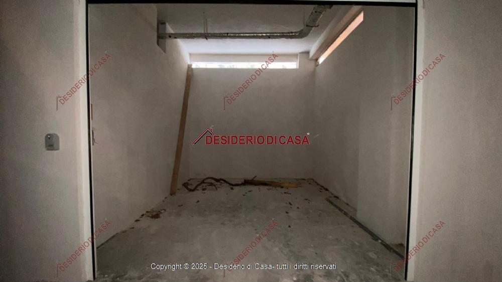 negozio in vendita a Palermo in zona Resuttana