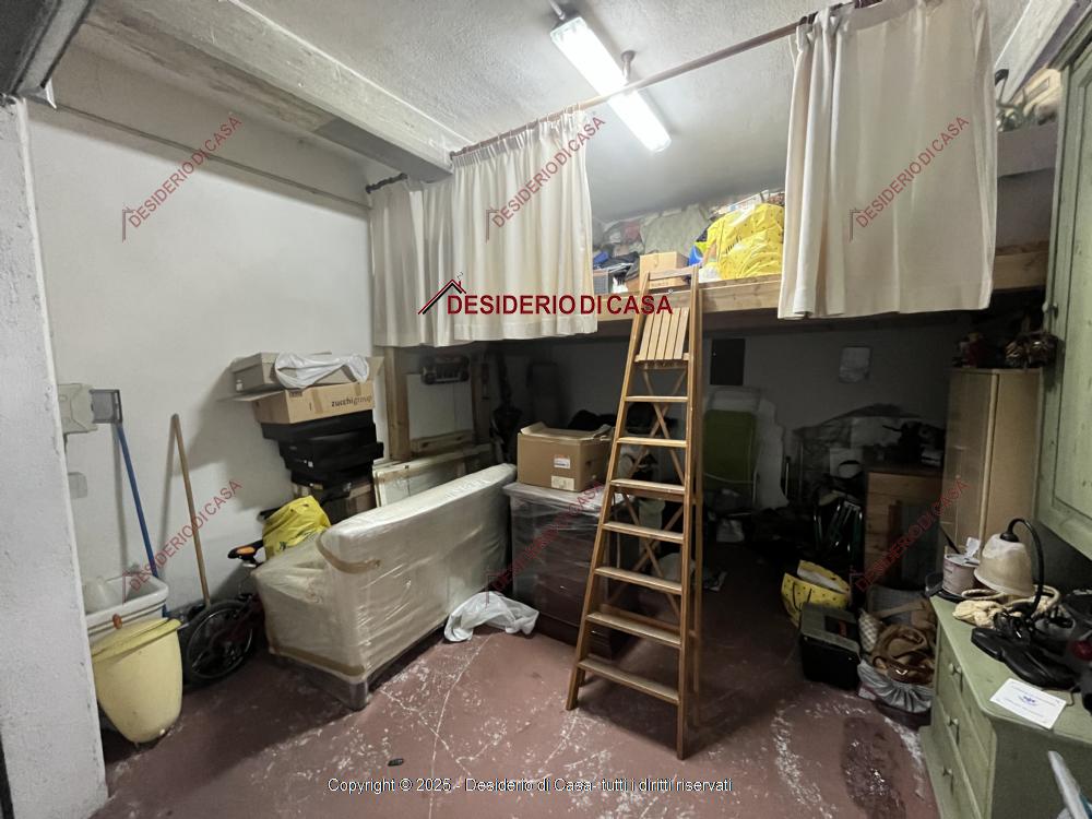 negozio in vendita a Palermo in zona Sferracavallo