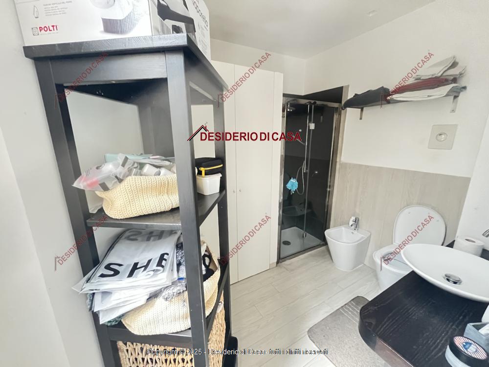 casa indipendente in vendita a Palermo in zona Arenella/Vergine Maria