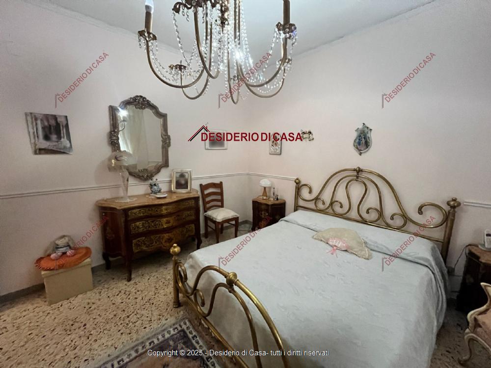 appartamento in vendita a Palermo in zona Montegrappa / Santa Rosalia