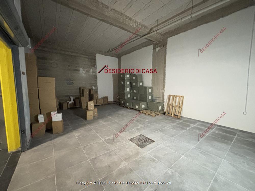 negozio in vendita a Palermo in zona Montepellegrino