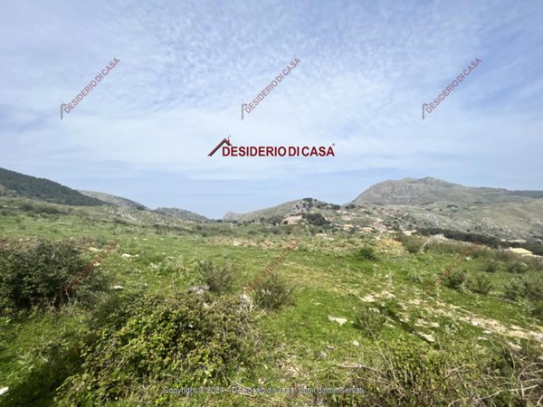 casa indipendente in vendita a Palermo in zona Libertà
