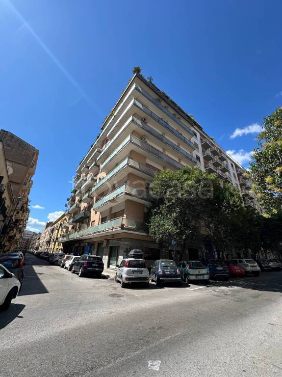 appartamento in vendita a Palermo in zona Libertà