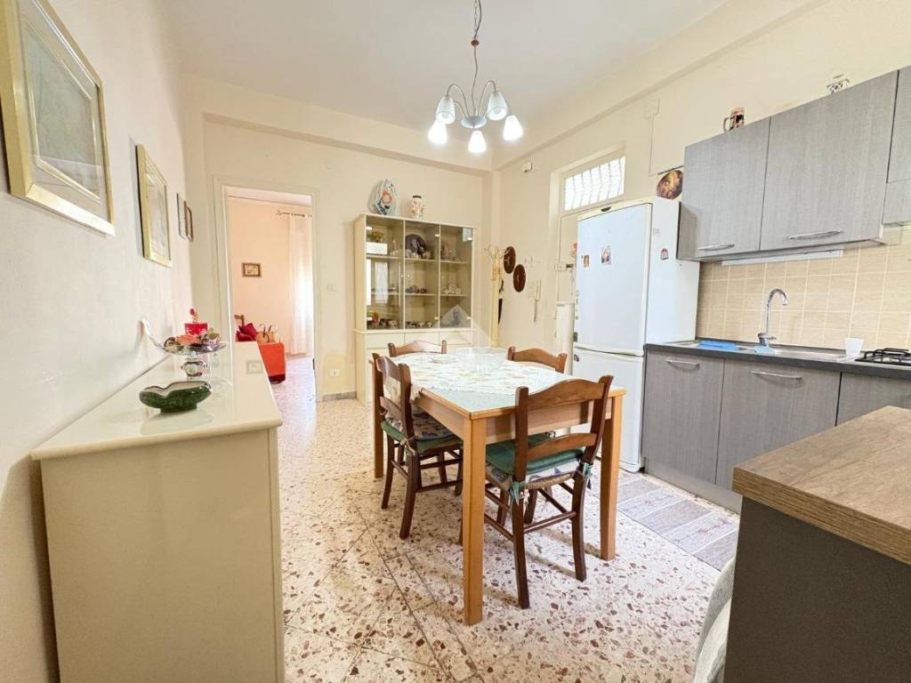 appartamento in vendita a Palermo in zona Oreto