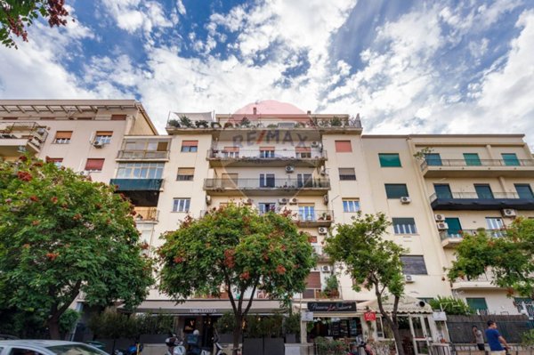 appartamento in vendita a Palermo in zona Libertà