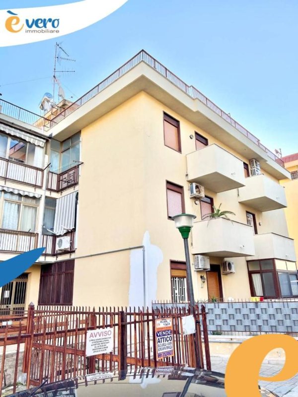 appartamento in vendita a Palermo in zona Partanna