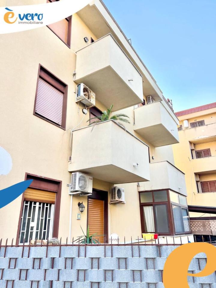 appartamento in vendita a Palermo in zona Partanna