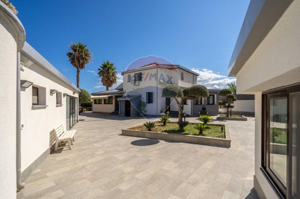 casa indipendente in vendita a Palermo in zona Oreto
