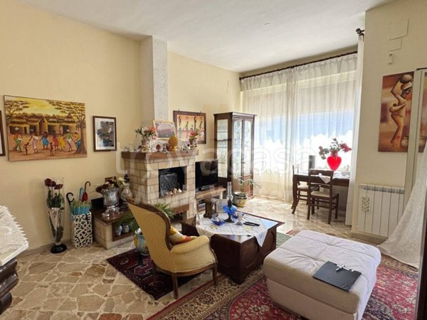 appartamento in vendita a Palermo in zona Malaspina/Palagonia