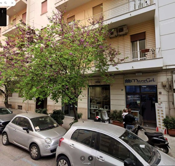 locale commerciale in vendita a Palermo in zona Libertà