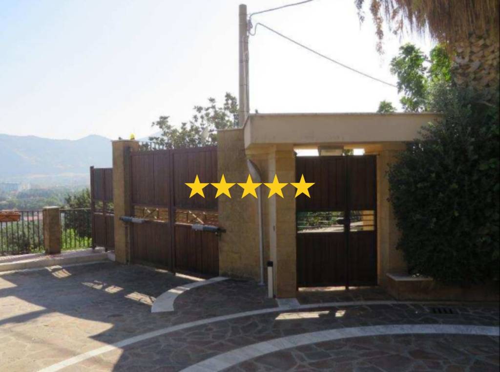 casa indipendente in vendita a Palermo in zona Tommaso Natale