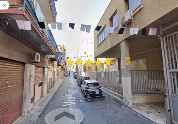 appartamento in vendita a Palermo in zona Zisa