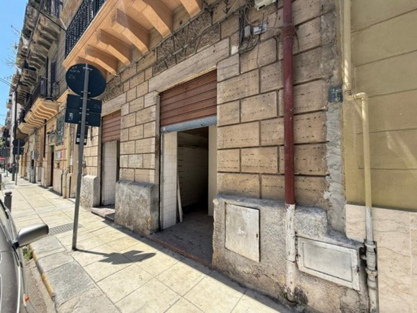 negozio in vendita a Palermo