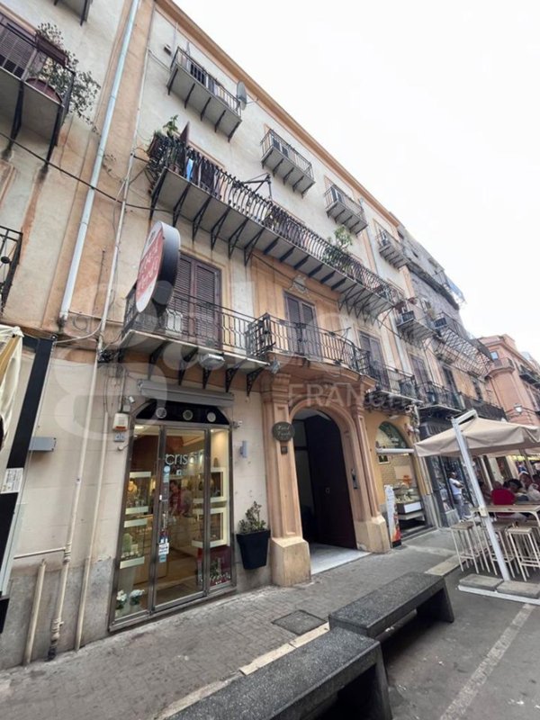 appartamento in vendita a Palermo in zona Centro storico