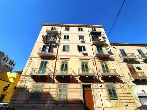 appartamento in vendita a Palermo in zona Montegrappa / Santa Rosalia