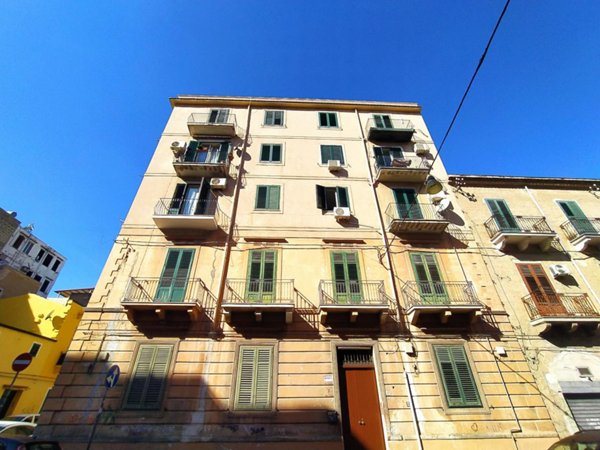 appartamento in vendita a Palermo in zona Montegrappa / Santa Rosalia