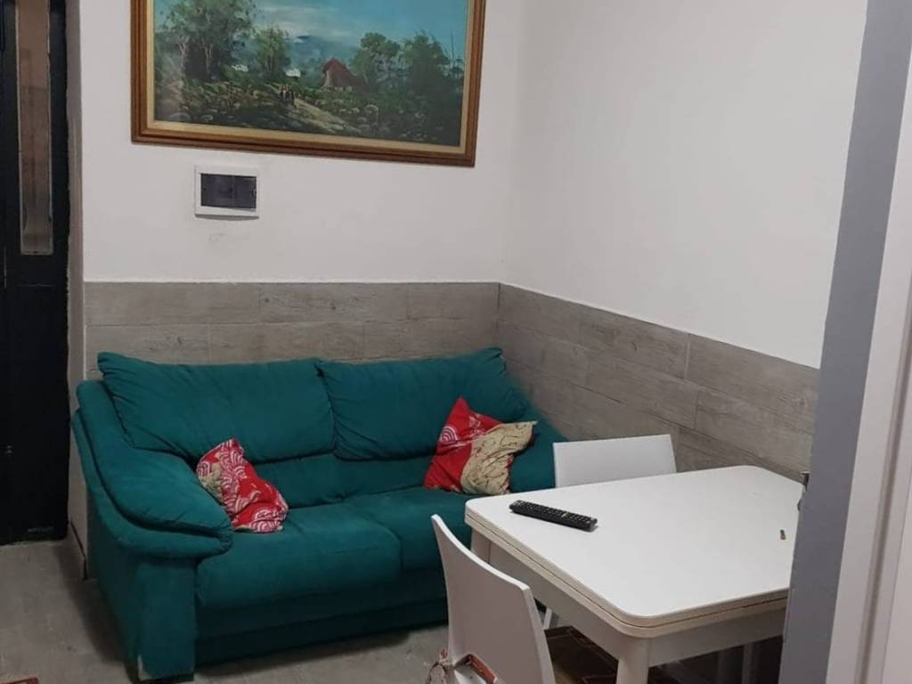 appartamento in vendita a Palermo in zona Chiavelli