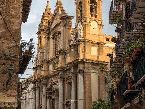 negozio in vendita a Palermo in zona Centro storico