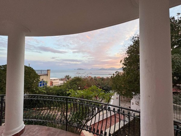 casa indipendente in vendita a Palermo in zona Mondello
