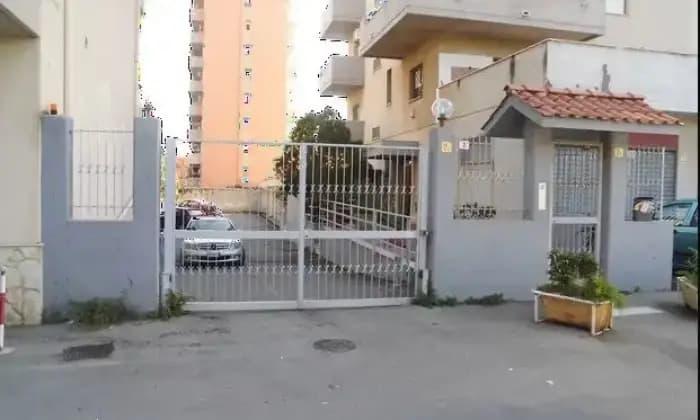 negozio in vendita a Palermo in zona Baida