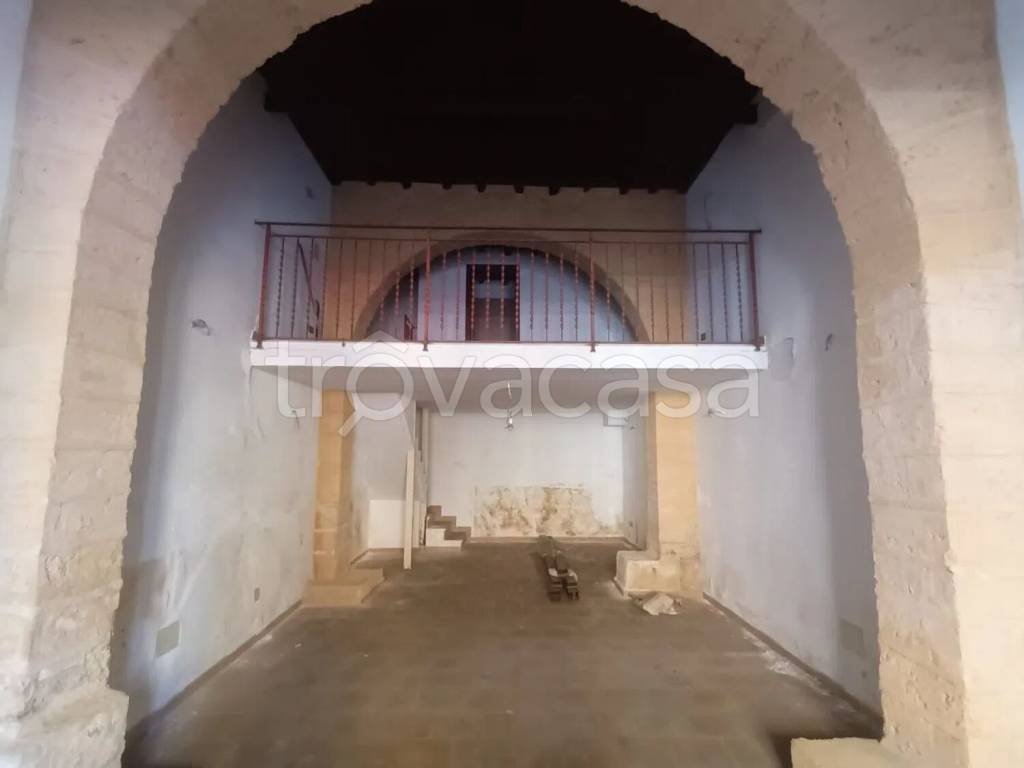 negozio in vendita a Palermo in zona Politeama