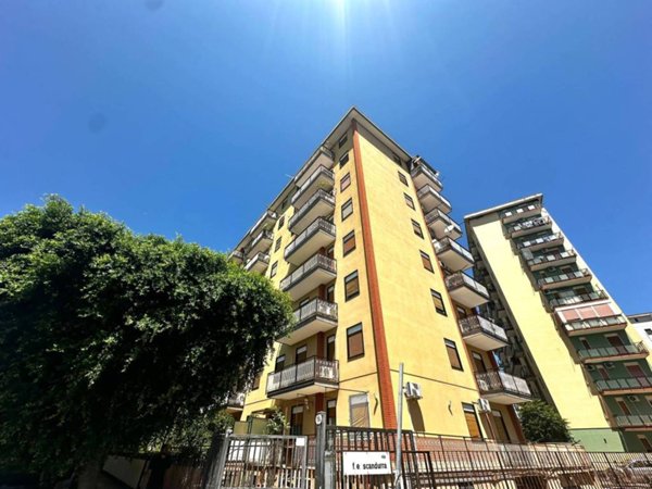 appartamento in vendita a Palermo in zona Montegrappa / Santa Rosalia