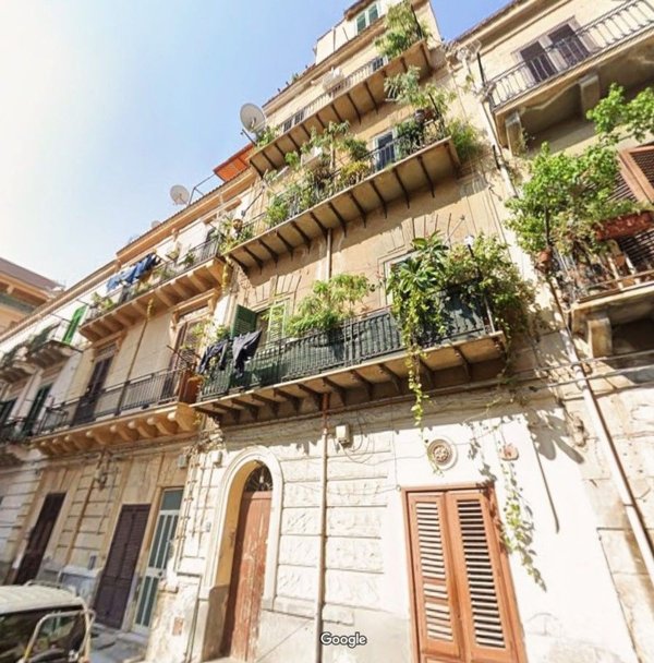 appartamento in vendita a Palermo in zona Zisa